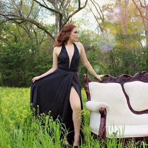 Meet your Posher, Chrystal